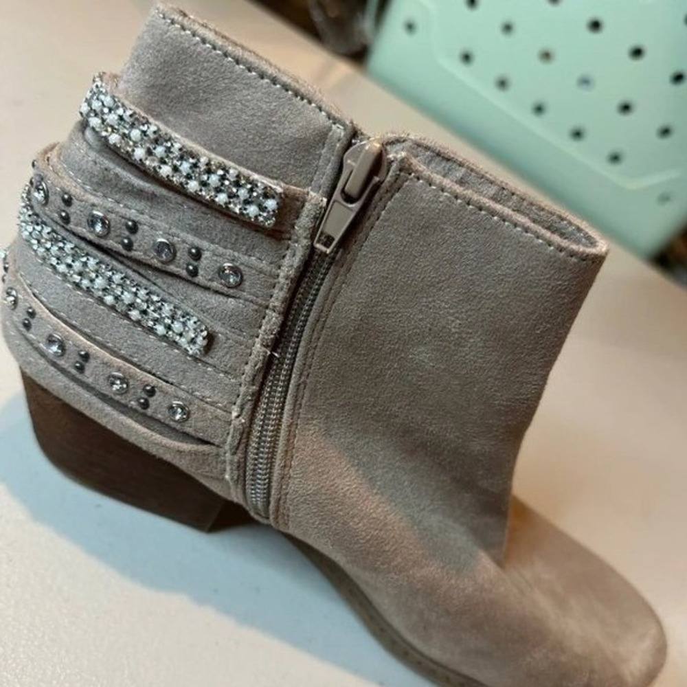Carlos Santana Ankle Booties Women 8.5 Taupe Good Rhinestone Studded Straps